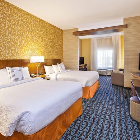 Fairfield Inn & Suites By Marriott Plattsburgh Bagian luar foto