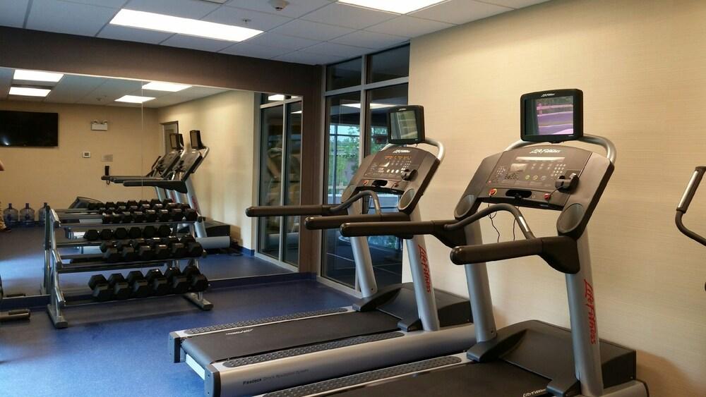 Fairfield Inn & Suites By Marriott Plattsburgh Bagian luar foto