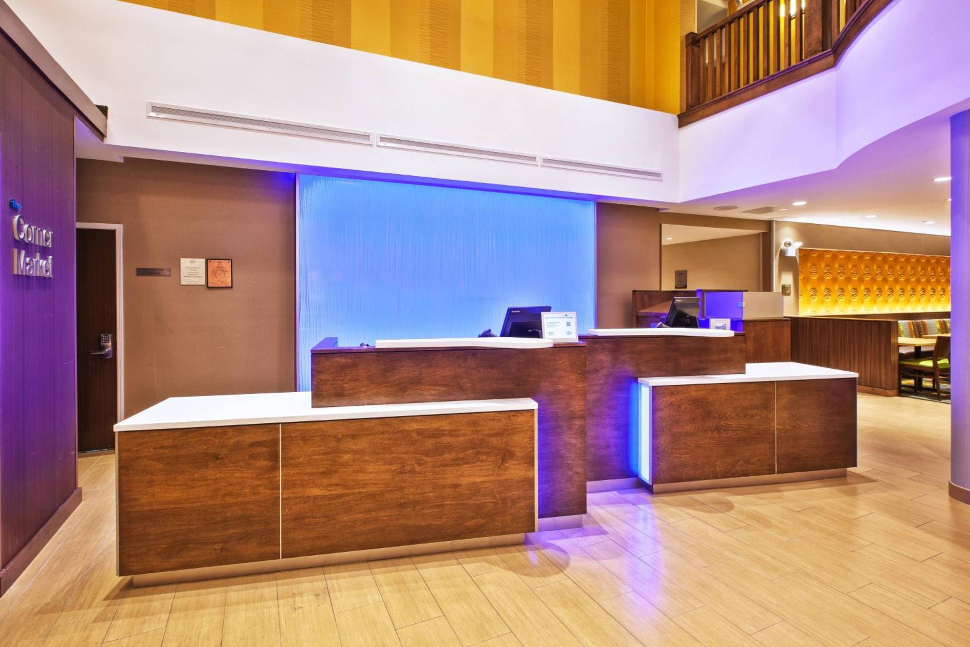 Fairfield Inn & Suites By Marriott Plattsburgh Bagian luar foto