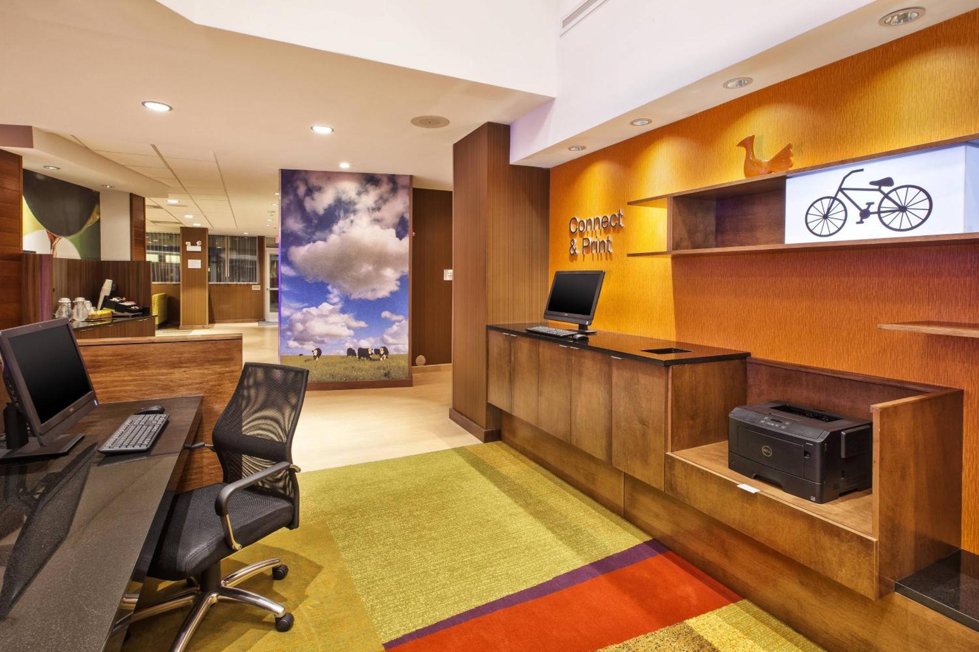 Fairfield Inn & Suites By Marriott Plattsburgh Bagian luar foto