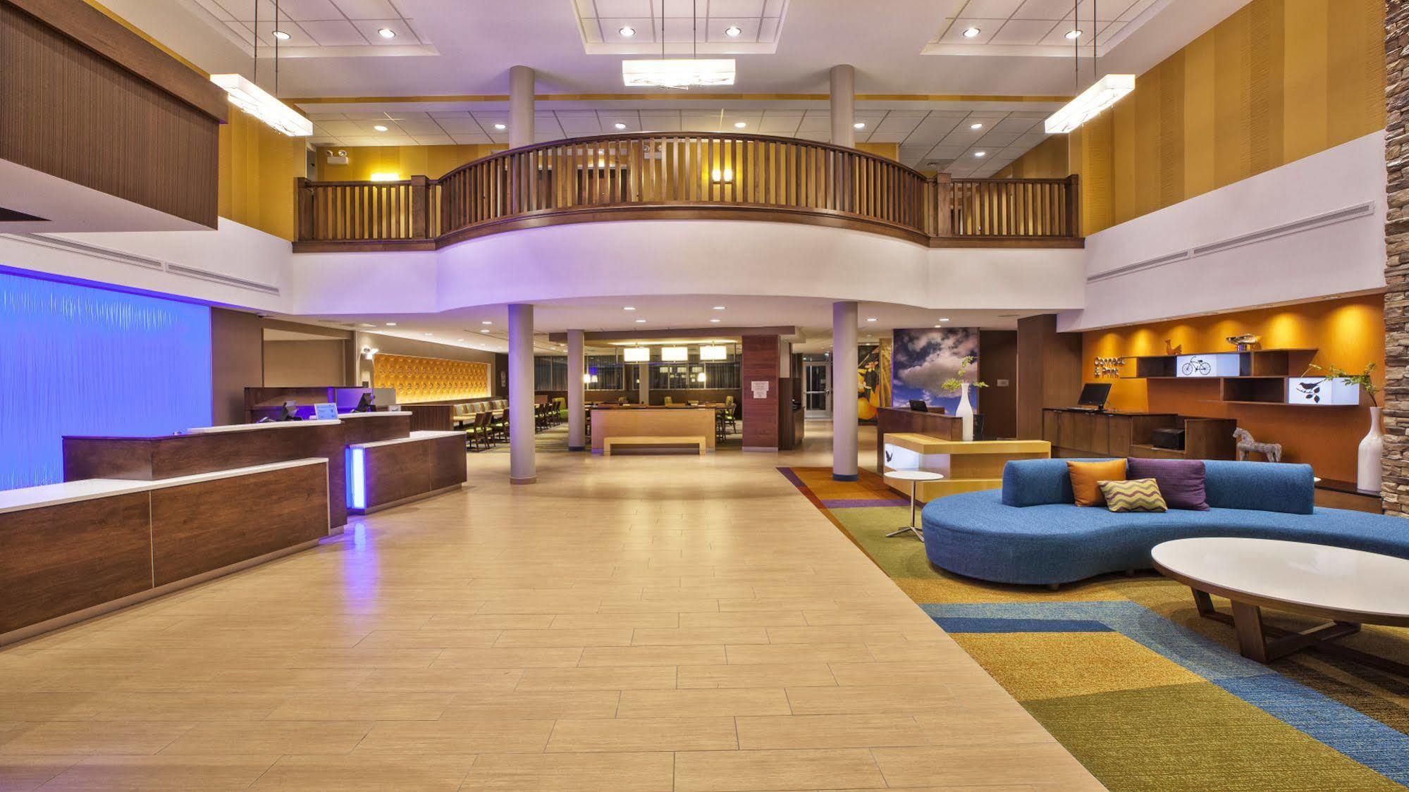 Fairfield Inn & Suites By Marriott Plattsburgh Bagian luar foto