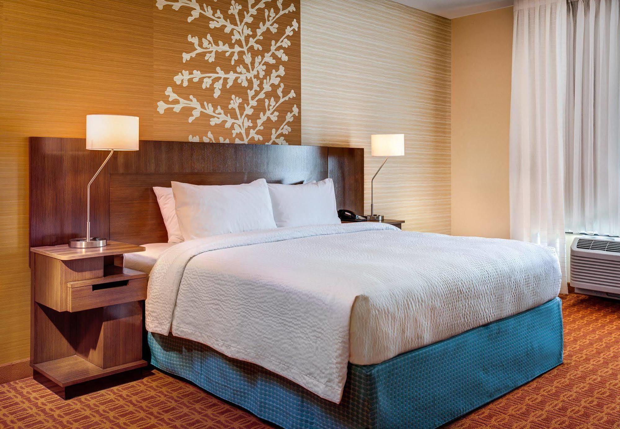Fairfield Inn & Suites By Marriott Plattsburgh Bagian luar foto